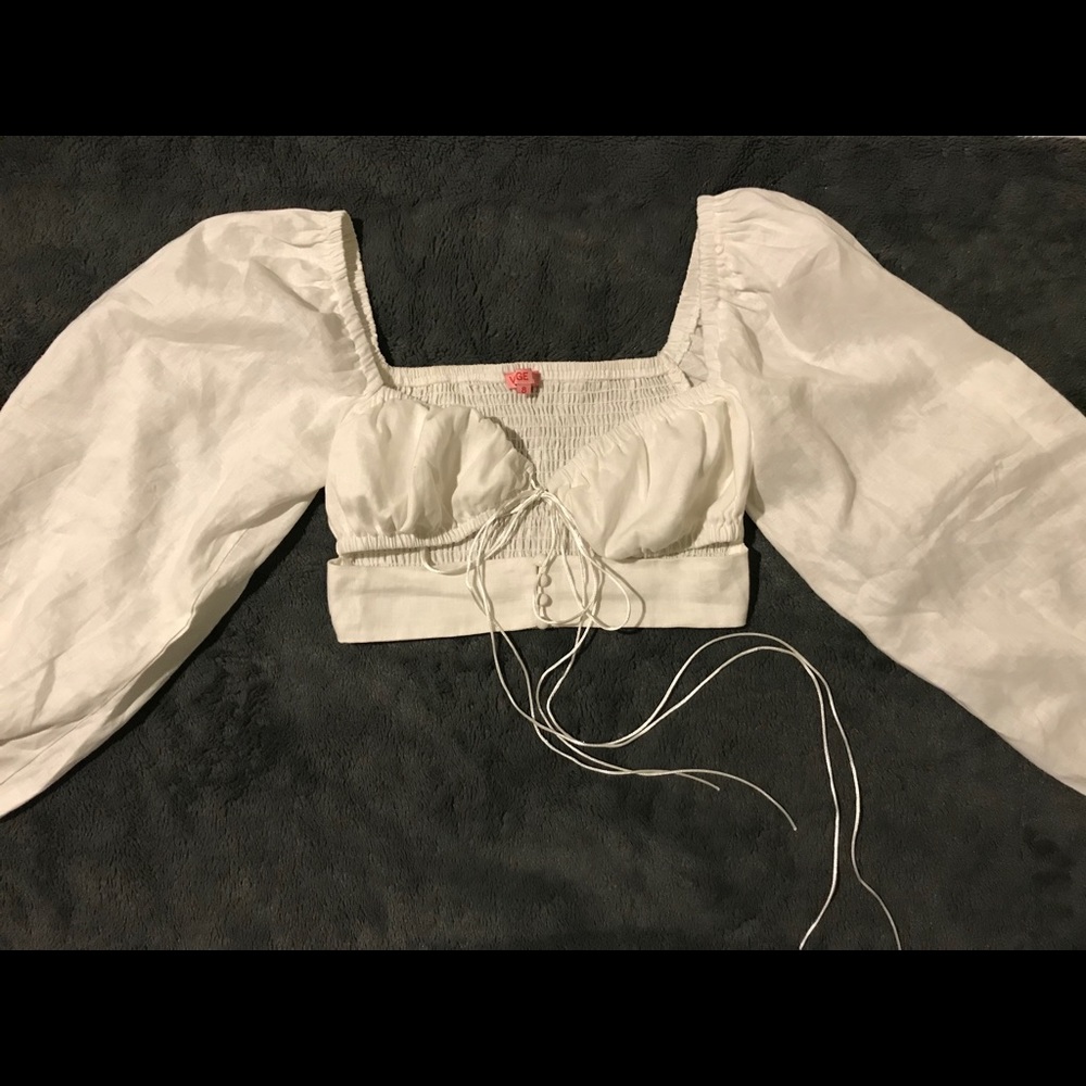 *RE-POSH* Verge Girl “French Twist” Top